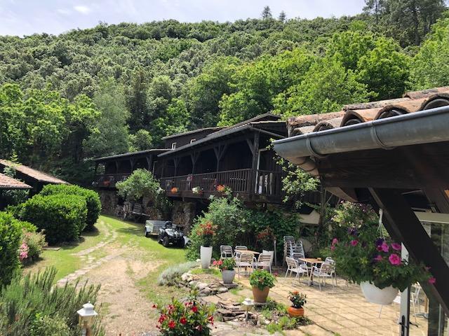 Hotel Le Sentier Des Arches Beaumont  Exteriér fotografie